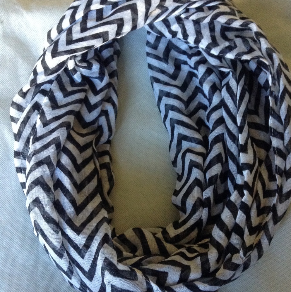 Infinity scarf